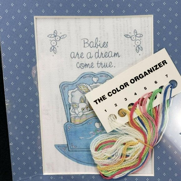 Lil Luv Bunting JCA‎ Weekenders Colorart Stitchery Kit Includes Mat Sealed READ - Picture 5 of 5